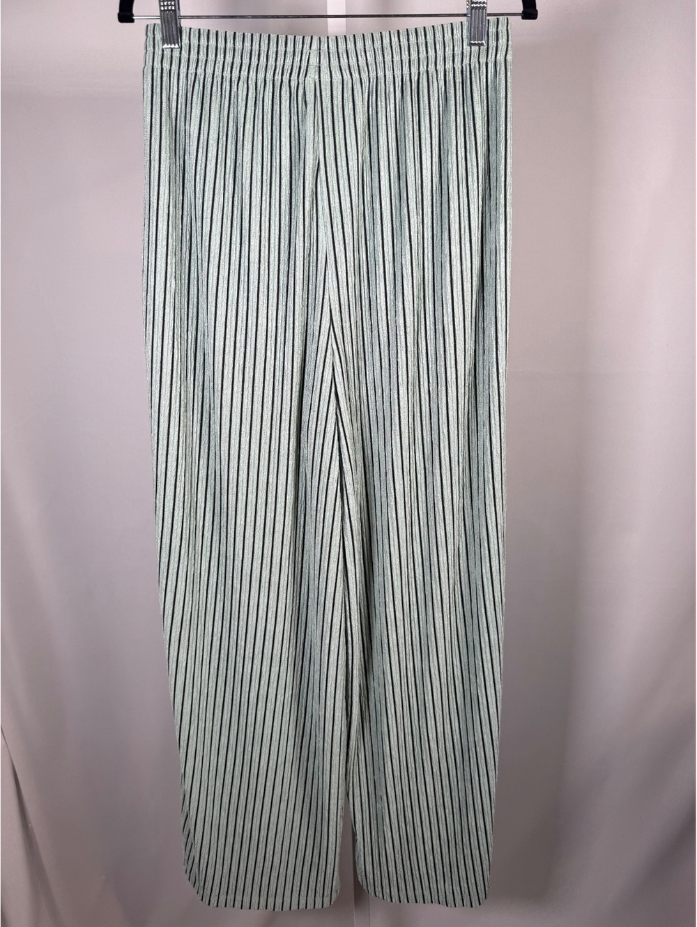 Halara High Waisted Straight Leg Crinkle Casual Pants Green Black Stripes Size M - Picture 4 of 8